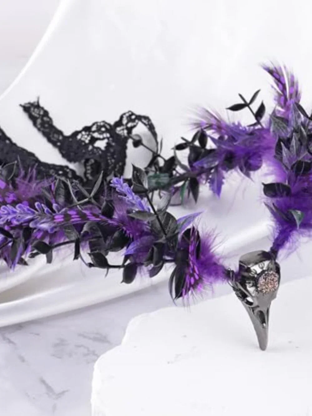 Gothic Raven Witch Headpiece, Handmade Metal Circlet with Feathers, Renaissance